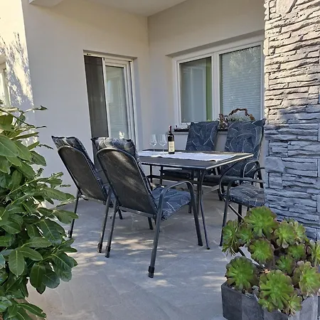 Apartment Mamio Sibenik